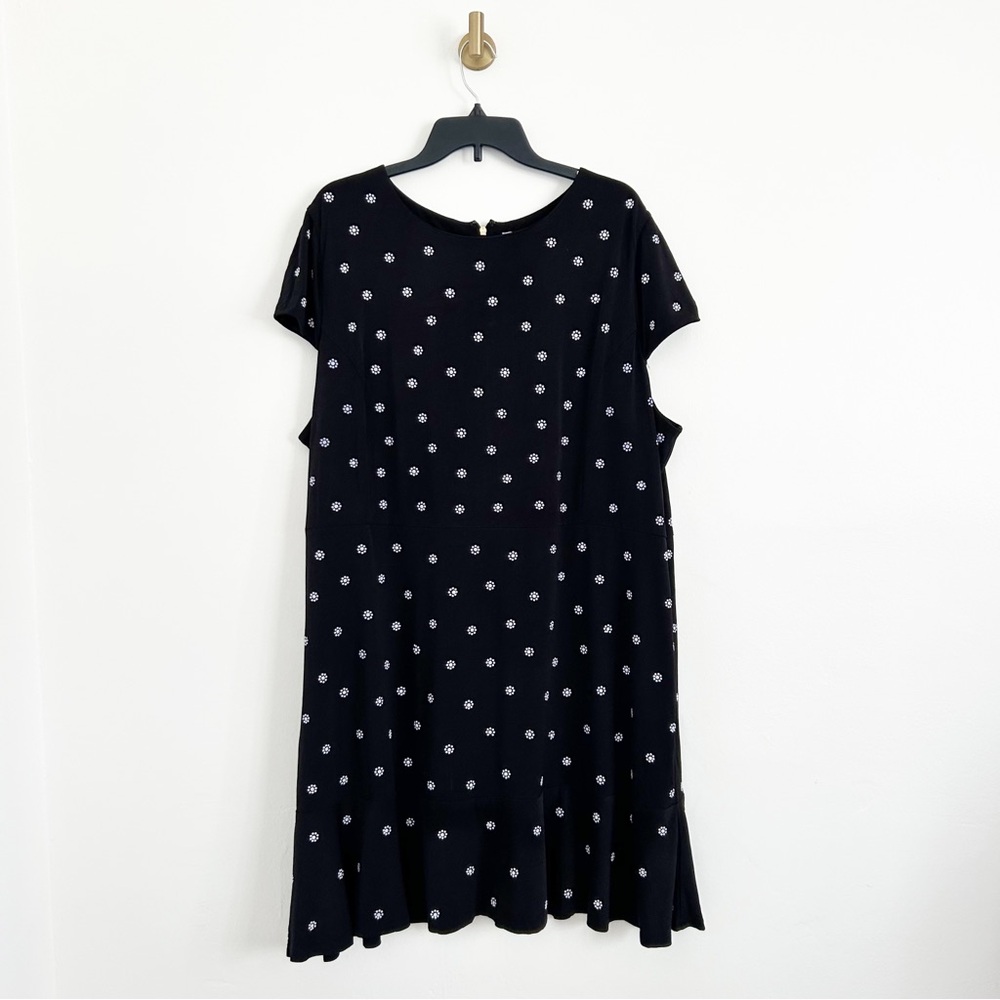 Michael Michael Kors Black Short Sleeve Mini Dress with Textured Floral Size 3X - Picture 2 of 8